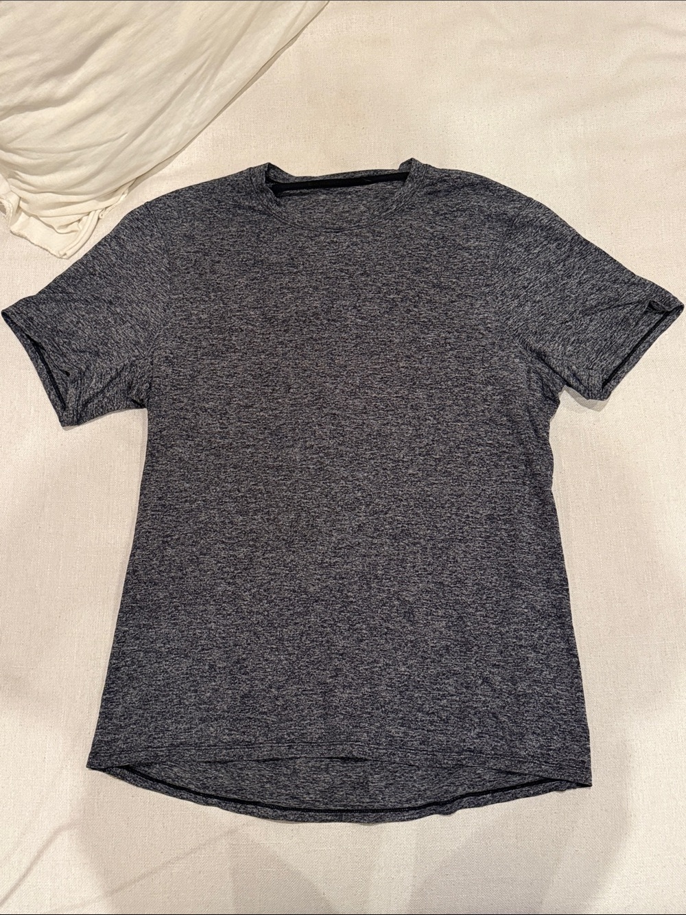 lululemon athletica Men's Heathered Charcoal Crew Tee